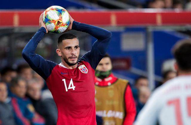 星空体育全站-挪威国脚燃放烟花时伤到眼睛 或双目失明